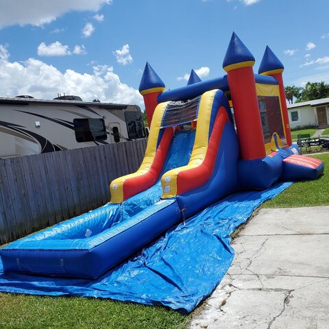 Boys combo bounce house wet or dry