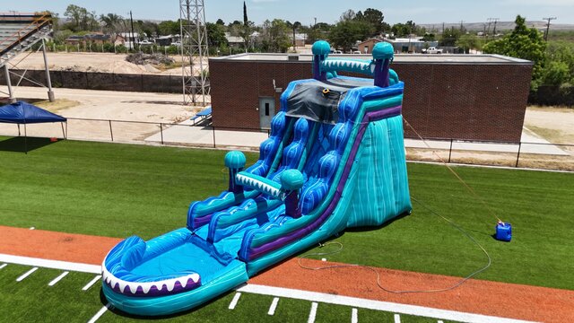 19 ft Jellyfish DRY Slide