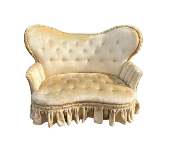 GOLD ANTIQUE COUCH 