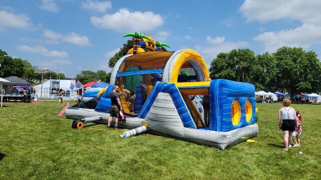 Cool Wave Obstacle Course