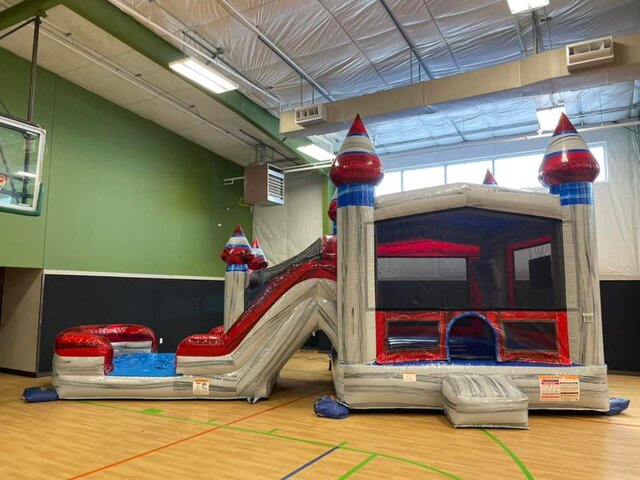 BLUE AND RED BOUNCE HOUSE DUAL LANE SLIDE