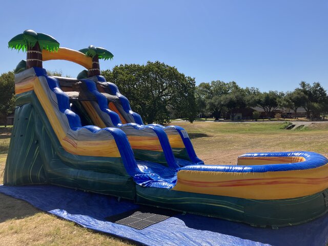 Cali Palms Water Slide