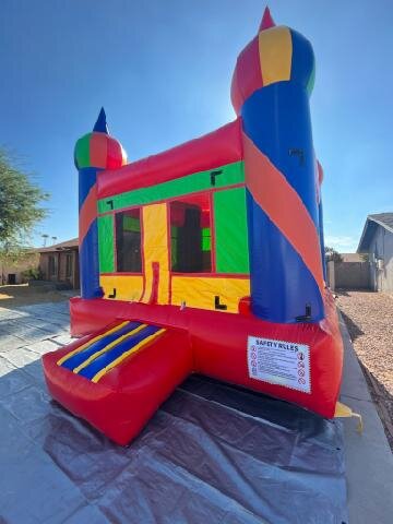 13' X 13' PRIMARY SWIRL CLASSIC CASTLE