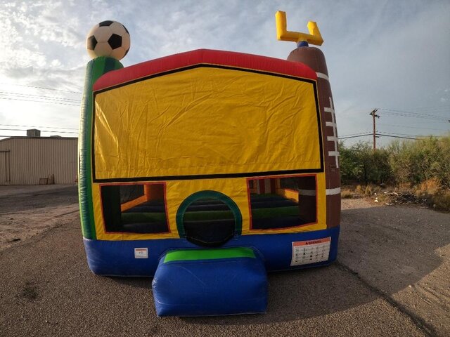 13' X 13' SPORT BOUNCE HOUSE