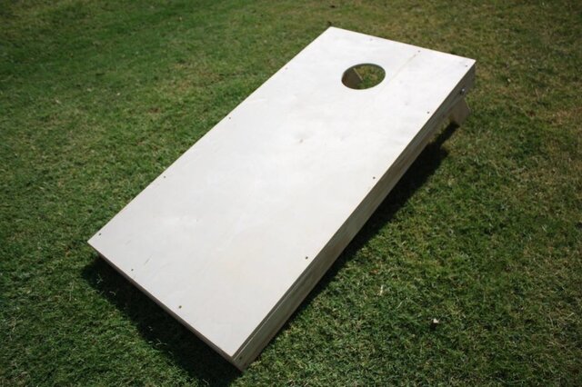 CORNHOLE SET