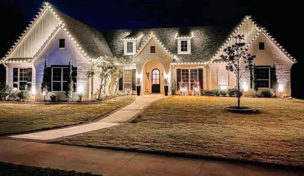 White lights along the gables